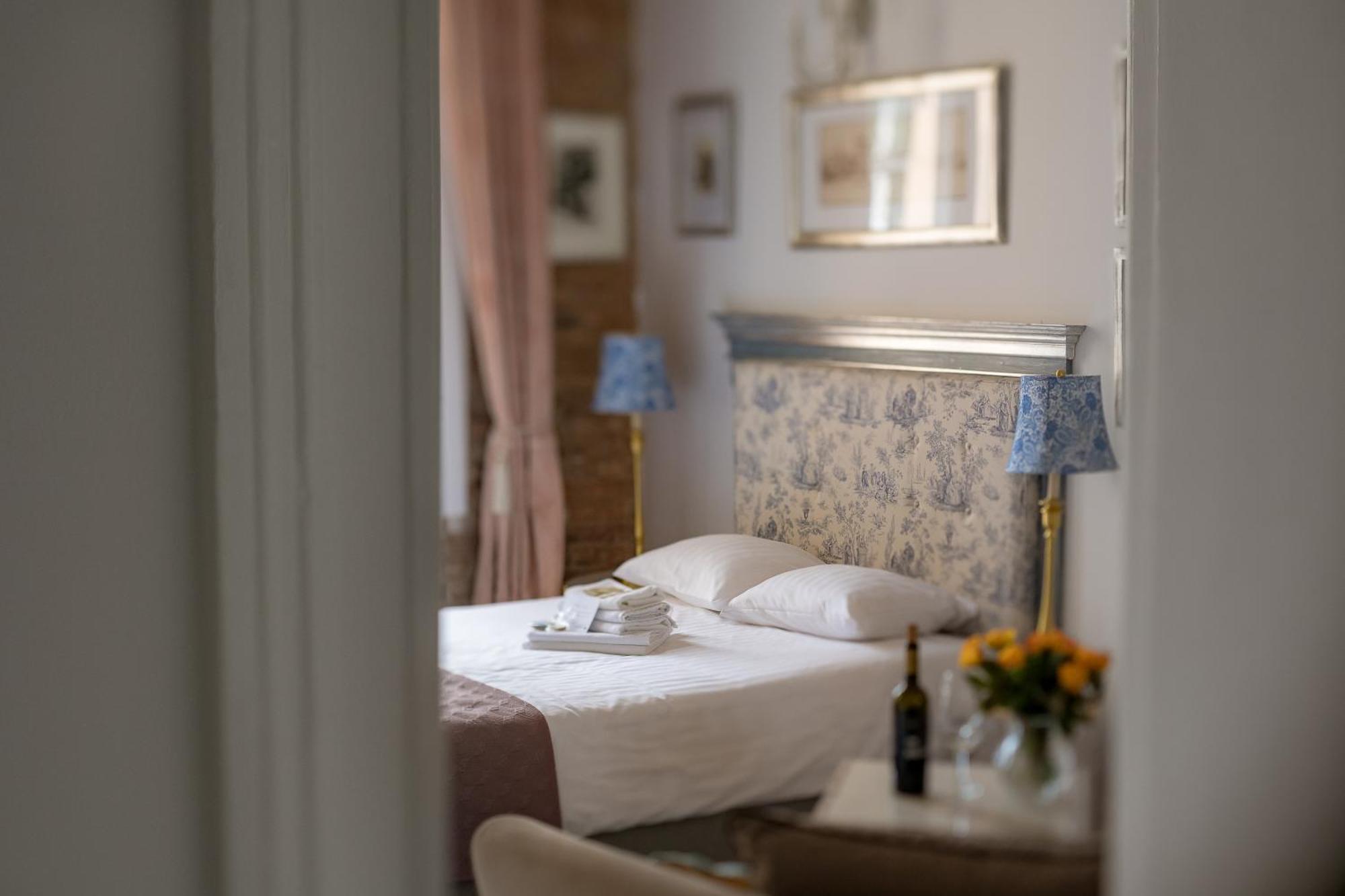 White Provance Apartment Торунь Экстерьер фото